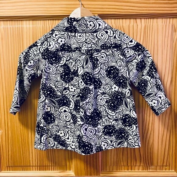 Gap black white flowered graphic swing coat jacket - Picture 3 of 9